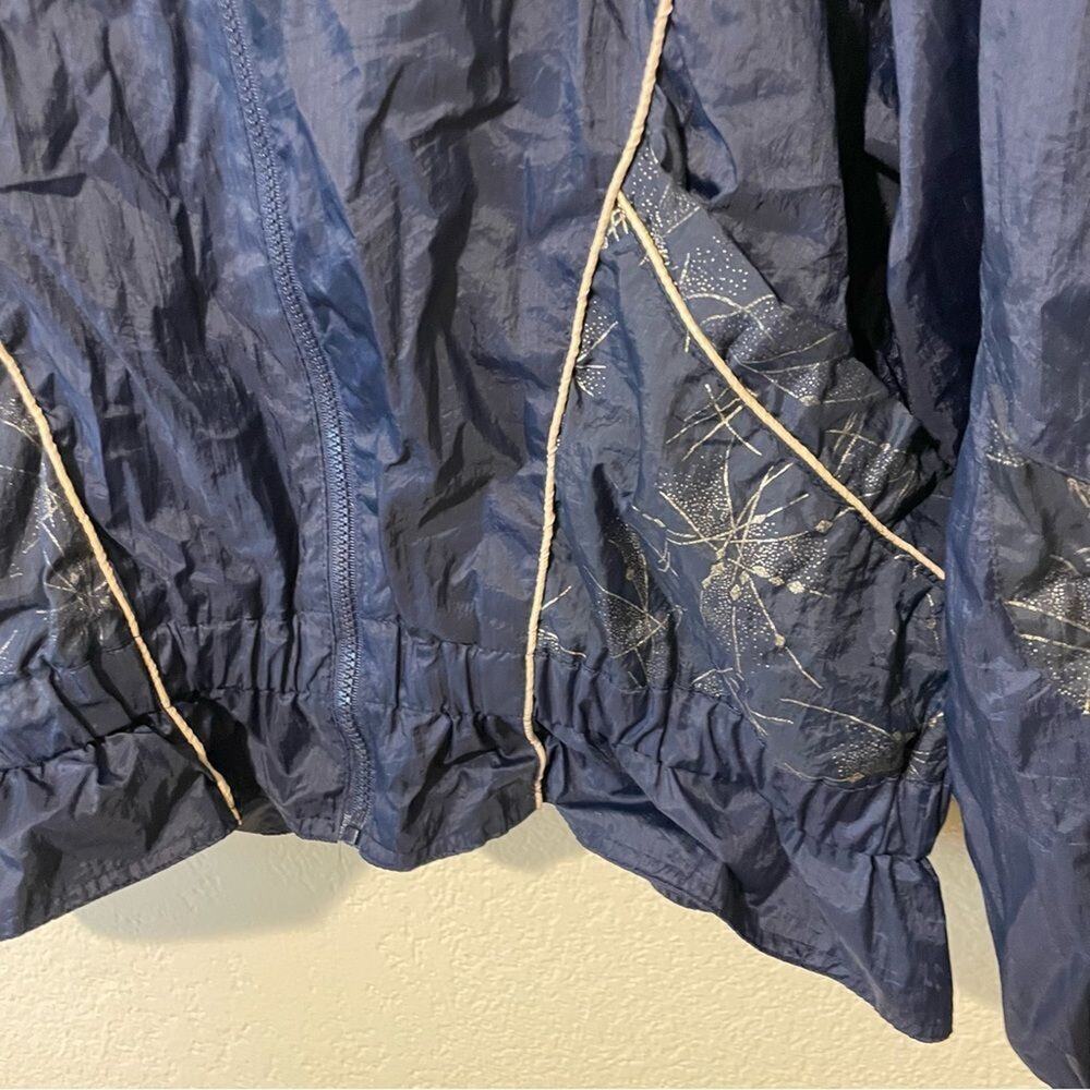 East West Vintage Navy Blue Nylon Windbreaker Jacket Silver Graphic Large - Picture 2 of 6